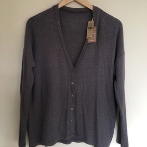 NWT AMERICAN EAGLE CARDIGAN SWEATER